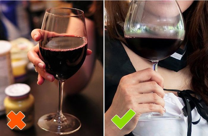 Как правильно держать бокал вина?