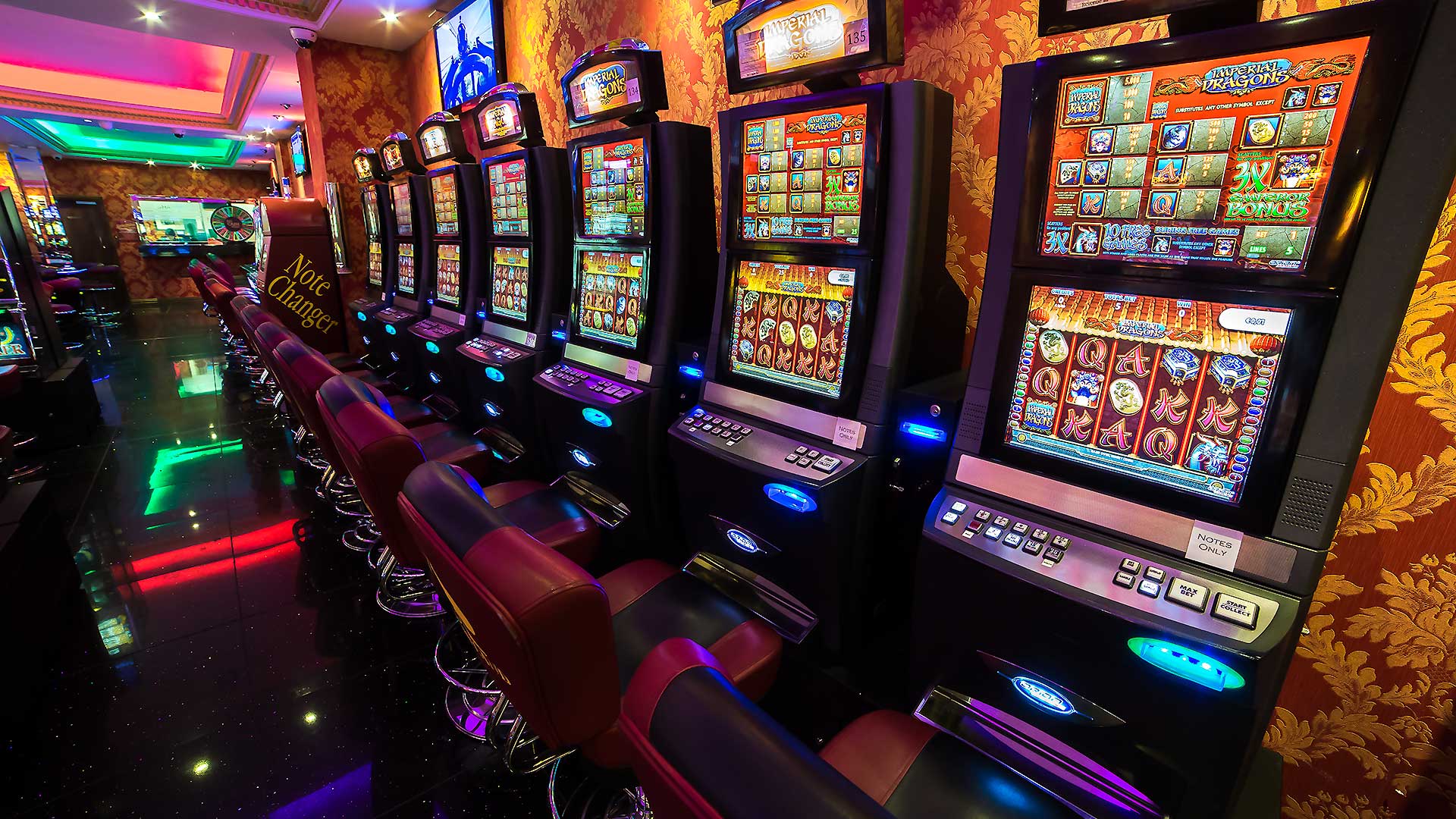 Игровые автоматы casssino ru. Игровые автоматы для взрослых. Игровые залы казино. Игровые автоматы в Америке.