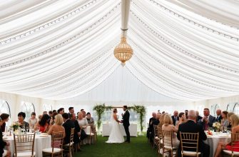Свадьба в шатре: как устроить праздник под открытым небом и не испортить себе настроение